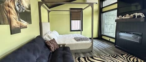 1 quarto, Wi-Fi de cortesia, roupa de cama