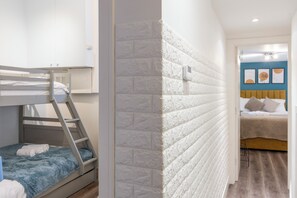 2 室のベッドルーム、WiFi、ベッドシーツ