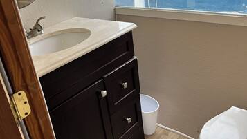 Håndklær, såpe og toalettpapir