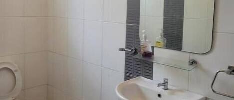 Hårtørrer, håndklæder, Sæbe, Shampoo