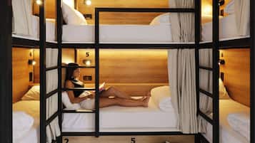 Shared Dormitory, Women only | Blackout drapes, free WiFi, bed sheets