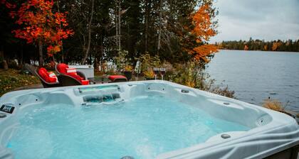 Private Waterfront Cottage w/Large Dock & Hot Tub