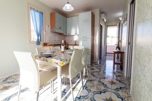 Dining - 2 Bedroom Private vacation home in Torre Vado (Torre Vado)