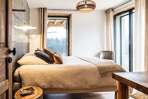 3 soverom, strykejern/-brett, reiseseng for barn og wi-fi