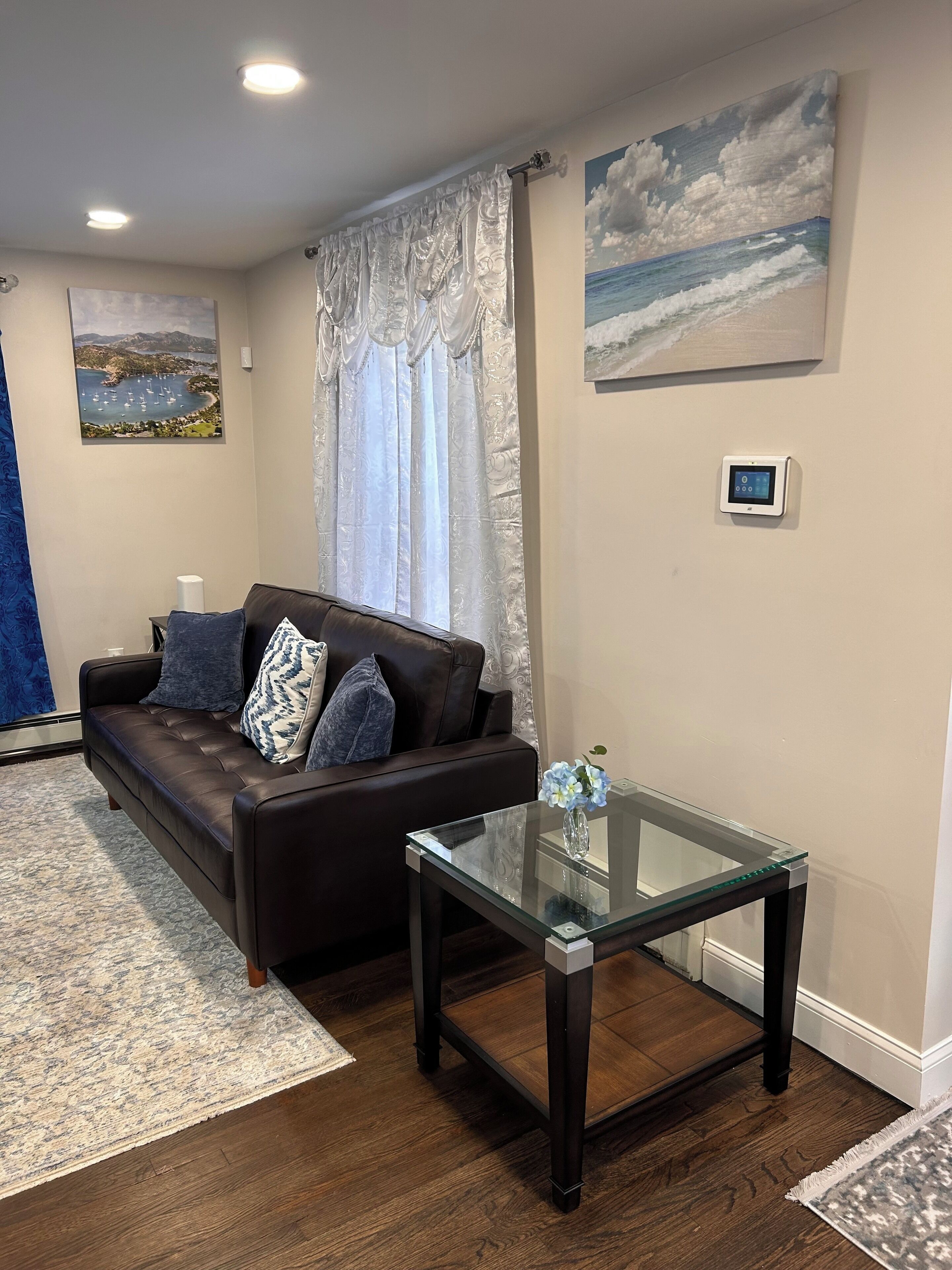 Cozy Multi-Level Family Home Private Level B, Irvington, NJ