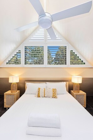 5 Schlafzimmer, Bügeleisen/Bügelbrett, Reisekinderbett, WLAN