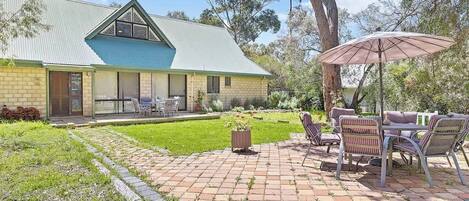 屋外ダイニングエリア