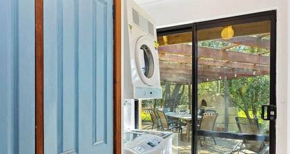 Eagle Bay Beach Lodge - Eagle Bay 1 street away!