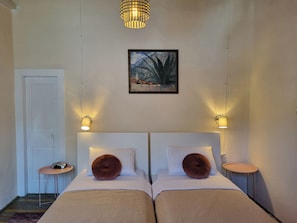3 bedrooms, blackout curtains, iron/ironing board, free WiFi