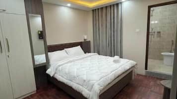9 bedrooms, WiFi