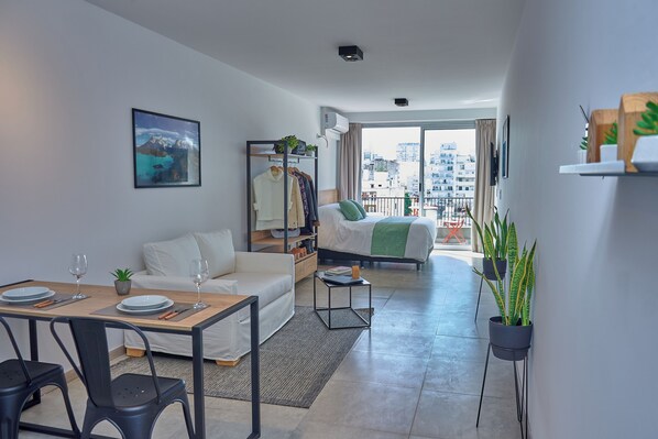 1 bedroom, WiFi, bed sheets