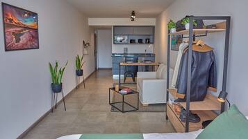 1 habitación, wifi y ropa de cama