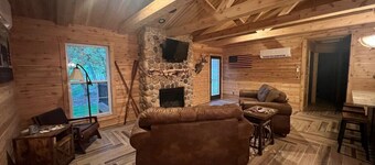 4 Bedroom Cabin Retreat
