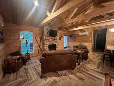4 Bedroom Cabin Retreat