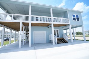 Exterior - Pelican`s Landing- Vacation Rental! (Rockport)
