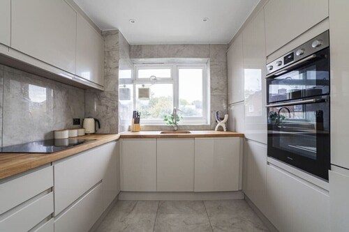 The Wimbledon Park Luxury Room