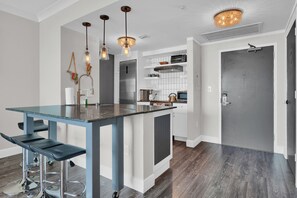 Comfort-Apartment, 1 King-Bett und Schlafsofa, Küche | Eigene Küche