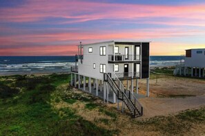 Exterior - Beachfront Surfside Beach House w Ocean Views & Game Room - 5BR - Sleeps 16 (Freeport)