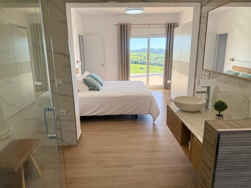 Private Pool, beautiful views of sea and hills, modern and new Casa Maro