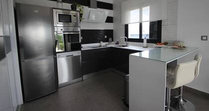 new modern holiday home with very nice private pool and barbecue in quiet surrounding for 6-8 persons, with WiFi and aircon