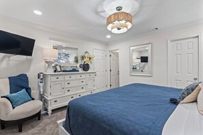 2 bedrooms, desk, iron/ironing board, free WiFi