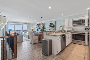 Private kitchen - Oceanfront 2-LVL Retreat,2 Balconies, Pool,Walk to Pier! (Surfside Beach)