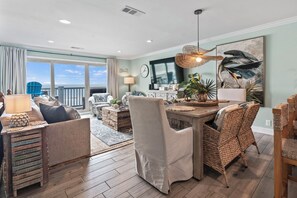 Living area - Oceanfront 2-LVL Retreat,2 Balconies, Pool,Walk to Pier! (Surfside Beach)