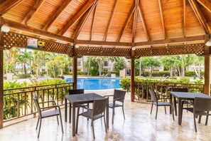 Apartment | Outdoor dining - Punta Cana - Apartment - Sleeps 4 - Pool - Hot Tub (Punta Cana)