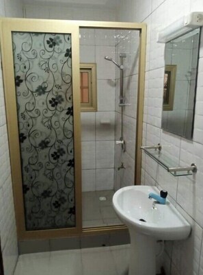 Hair dryer, soap - Beautiful 2 bedrooms Appartement in the most family friendly area of Lome (Maritime Region)