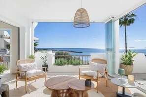Outdoor dining - Bermeja Beach | Ref. #54 (Estepona)