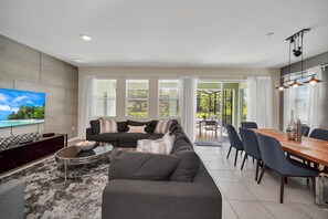 Fernseher, Tischfußball