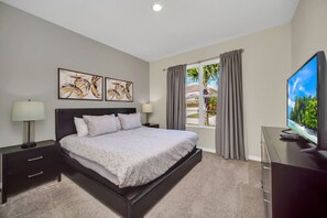 6 makuuhuonetta, työpöytä, silitysrauta/-lauta, ilmainen Wi-Fi