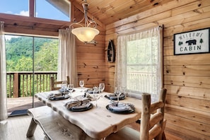 Dining - Cozy Private Cabin with Hot Tub & Mountain Views (Sevierville)