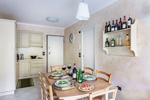 Appartement | Aire de séjour | Téléviseur de 35 po avec télévision numérique