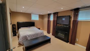 1 bedroom, desk, iron/ironing board, free WiFi