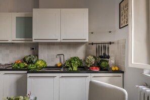 Fridge, microwave, oven, dishwasher