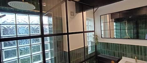House | Bathroom