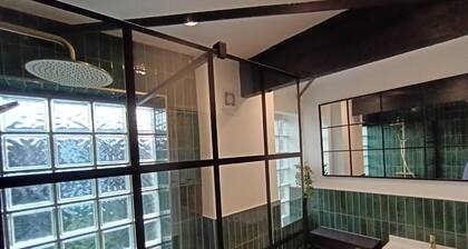 Northampton Oasis - 4 Bedroom House