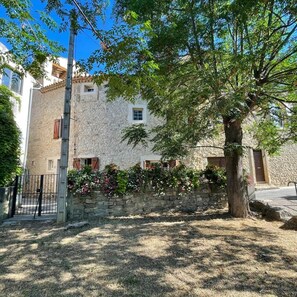 Exterior - 3 Bedroom Private vacation home in Bize-Minervois (Bize-Minervois)