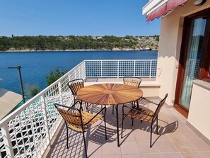 Room, 2 Bedrooms, Balcony, Sea View | Desk, free WiFi, bed sheets