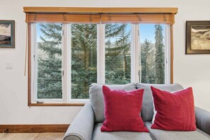 Smart TV, fireplace - The Charter at Beaver Creek A260 (Beaver Creek)