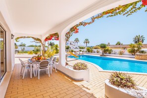 A heated pool - Modern villa with heatable pool and barbecue (Albufeira)