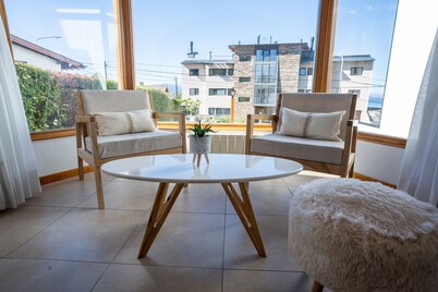 Cozy House Lake and Mountain View