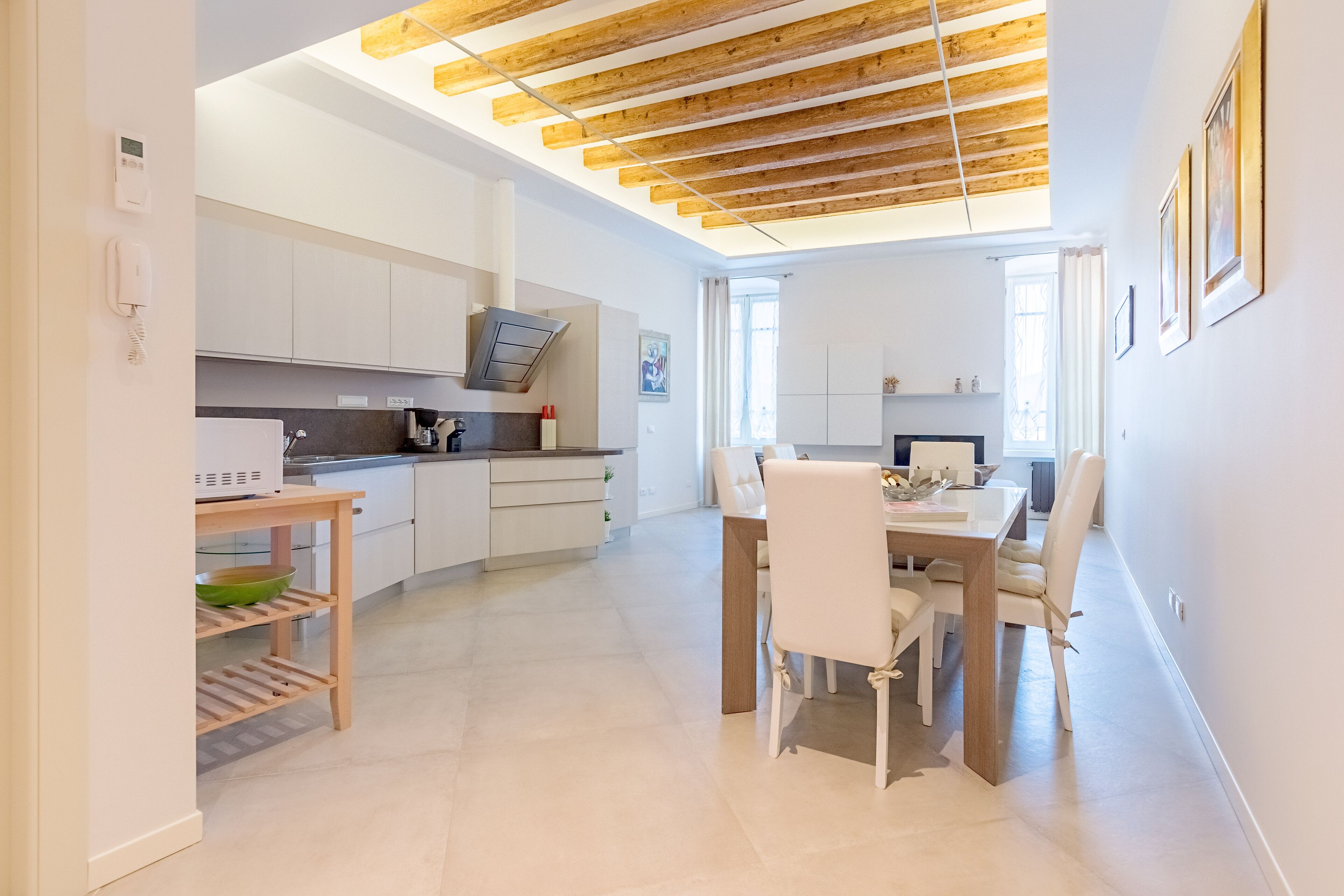 Apartamento | Cozinha privada | Cadeirão de bebê, talheres/pratos/utensílios de cozinha