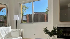 Smart-TV og peis
