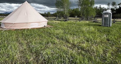 Fawn Haven Tent
Glamping