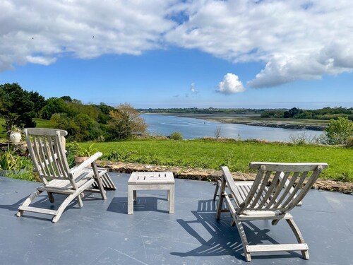 Rustic house with Trieux view – by Autrimo Paimpol