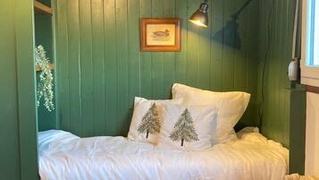 2 dormitorios, tabla de planchar con plancha, wifi y ropa de cama