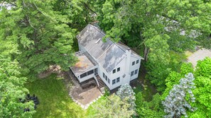 Exterior - Walk to the beach. Steps to the bakery. Hot Tub, King Beds, & Fire Pit. (Union Pier)