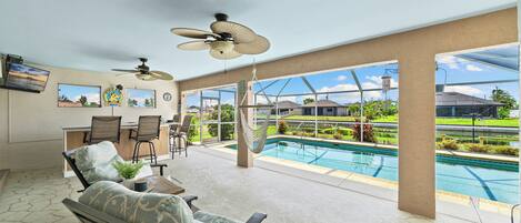 Outdoor pool, a heated pool